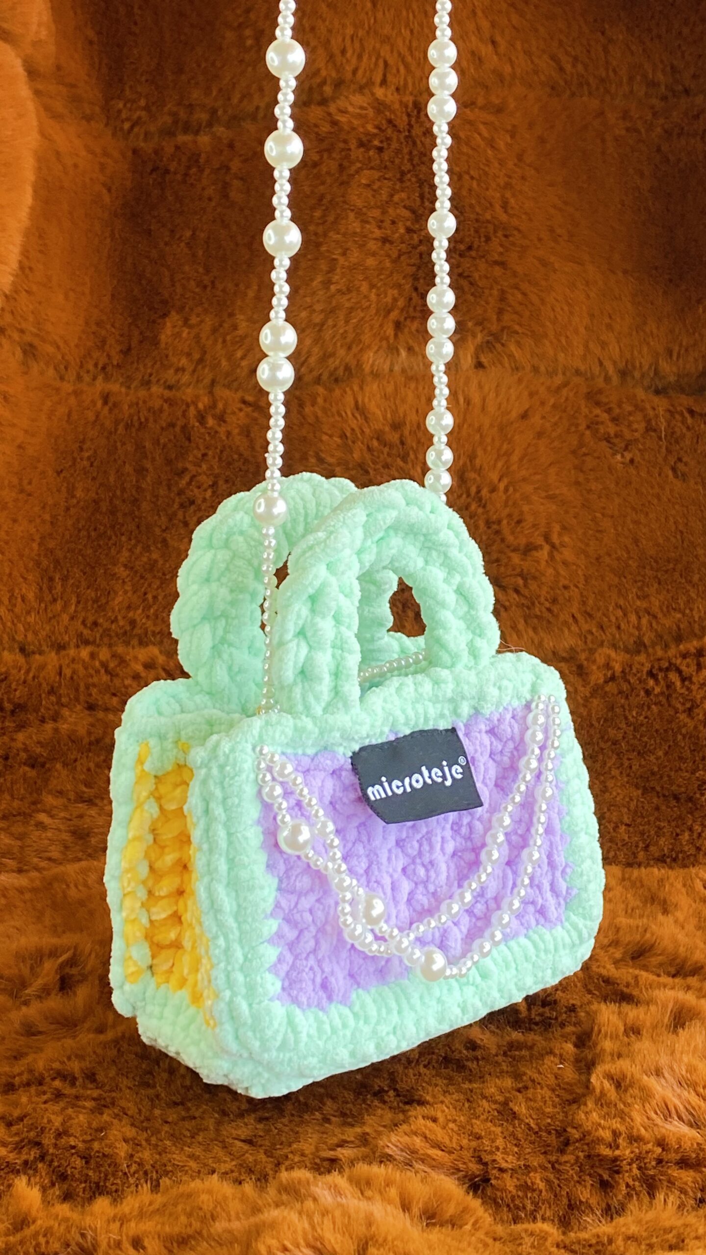 F251049B-7C43-4C5A-9871-86C36D8E9641